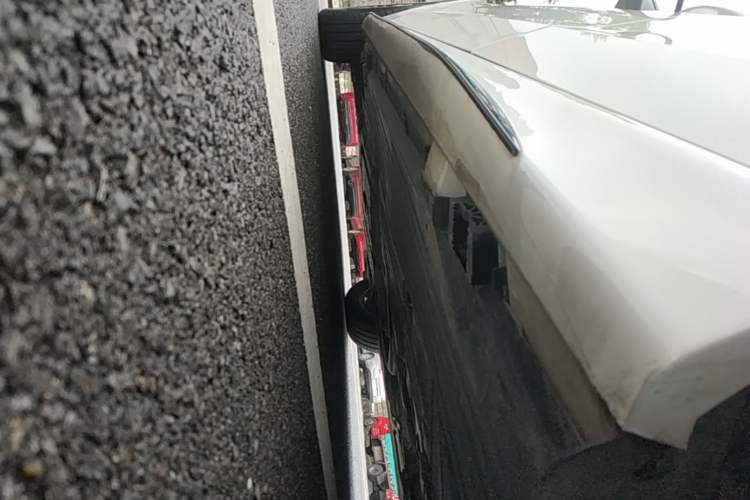 Used Mercedes-Benz C-Class 2024 Restyled C-Class 260 L Sport Edition Left Side Sill