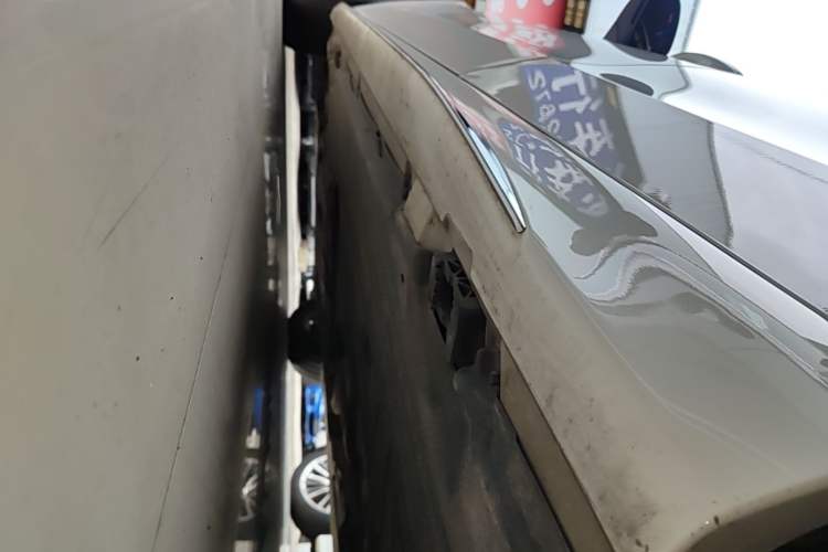 Used Mercedes-Benz C-Class 2024 Restyled C 260 L Sport Edition Left Side Sill