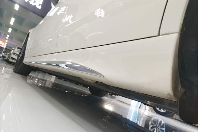 Used Mercedes-Benz C-Class 2024 Restyled C 260 L Sport Edition Left Side Sill