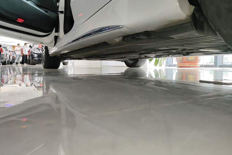 Used Mercedes-Benz C-Class 2024 Restyled C 260 L Sport Edition Left Side Sill