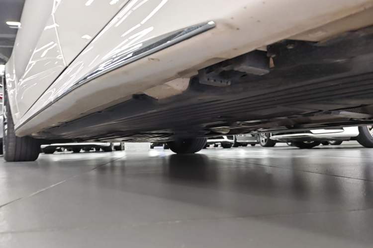 Used Mercedes-Benz C-Class 2024 Restyled C-Class 260 L Sport Edition Left Side Sill