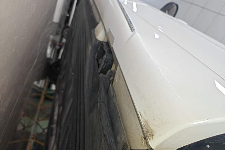 Used Mercedes-Benz C-Class 2024 Restyled C-Class 260 L Sport Edition Left Side Sill