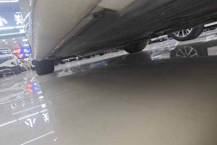 Used Mercedes-Benz C-Class 2024 C 200 L Sport Edition Left Side Sill