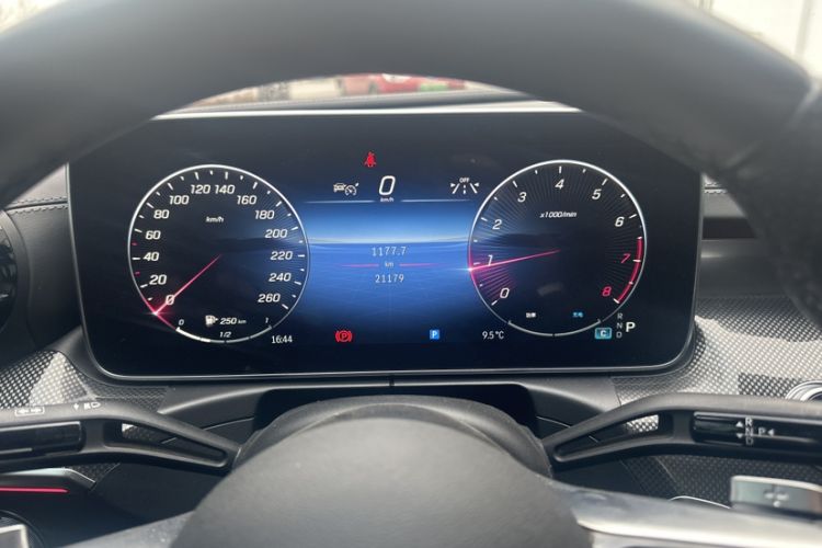 Used Mercedes-Benz C-Class 2024 Restyled C 260 L Sport Edition Odometer Close Up
