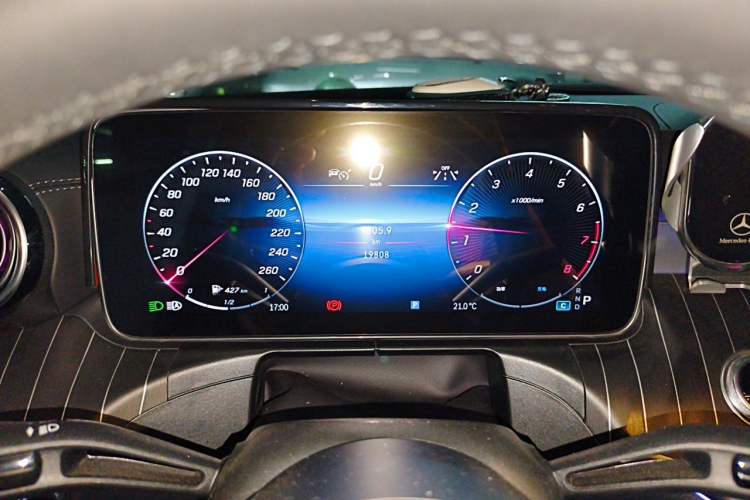 Used Mercedes-Benz C-Class 2024 Second Facelift C 260 L Sport Edition Odometer Close Up