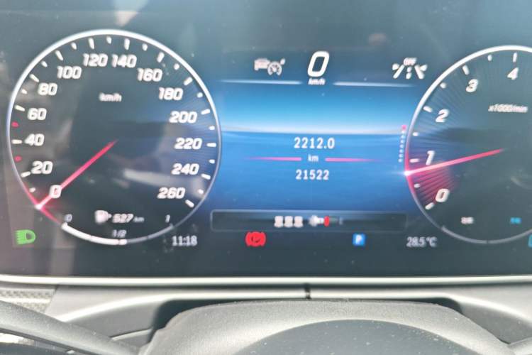 Used Mercedes-Benz C-Class 2024 Restyled C 260 L Sport Edition Odometer Close Up