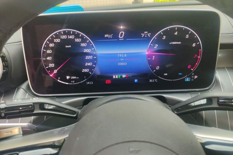 Used Mercedes-Benz C-Class 2024 Second Facelift C 260 L Sport Edition Odometer Close Up