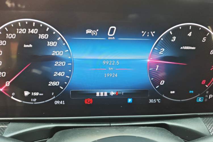 Used Mercedes-Benz C-Class 2024 C 260 L Sport Edition Odometer Close Up