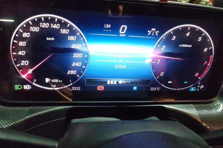Used Mercedes-Benz C-Class 2024 Restyled C 260 L Sport Edition Odometer Close Up