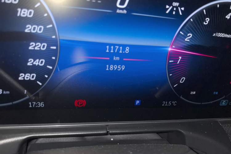 Used Mercedes-Benz C-Class 2024 C 260 L Sport Edition Odometer Close Up