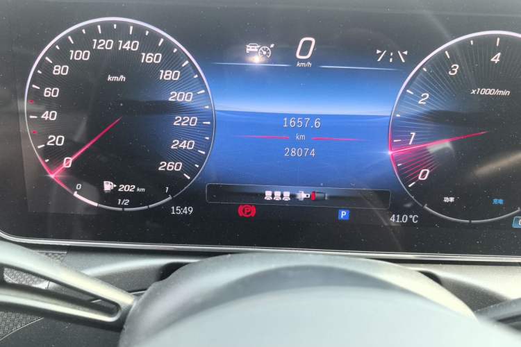 Used Mercedes-Benz C-Class 2024 Restyled C 260 L Sport Edition Odometer Close Up