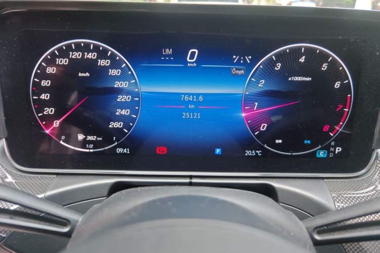 Used Mercedes-Benz C-Class 2024 Facelift C 260 L Night Edition Sport Version Odometer Close Up