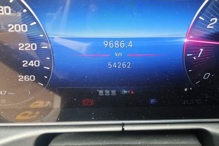 Used Mercedes-Benz C-Class 2024 C 200 L Sport Edition Odometer Close Up