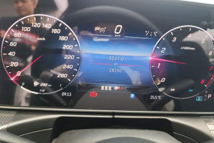 Used Mercedes-Benz C-Class 2024 Facelifted C-Class 260 L Night Edition Sports Version Odometer Close Up