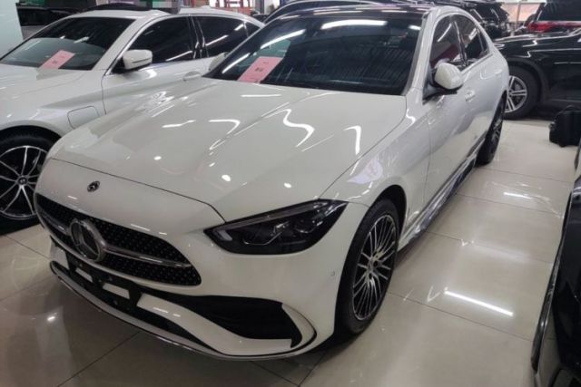 Mercedes-Benz C-Class 2024 Second Facelift C 260 L Sport Edition usado