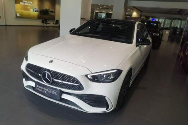 Used Mercedes-Benz C-Class 2024 Facelifted C-Class 260 L Night Edition Sports Version