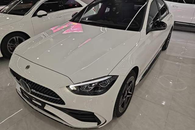 Ojetý Mercedes-Benz C-Class 2024 Facelifted C-Class 260 L Night Edition Sports Version