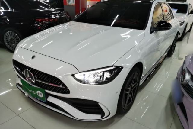 Ojetý Mercedes-Benz C-Class 2024 Facelifted C-Class 260 L Night Edition Sports Version