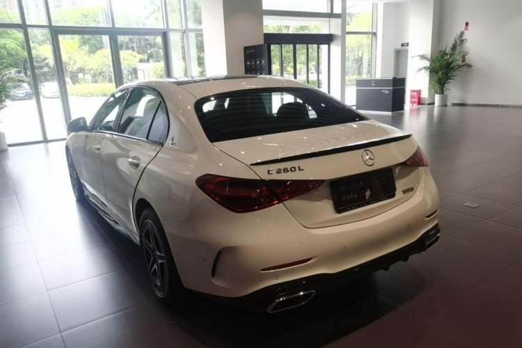 Used Mercedes-Benz C-Class 2024 Facelifted C-Class 260 L Night Edition Sports Version Rear Left 45 Deg