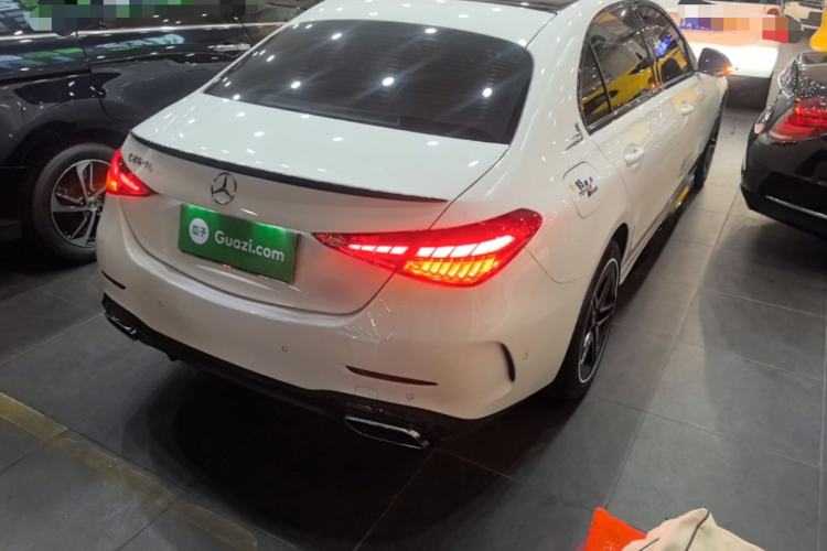 Used Mercedes-Benz C-Class 2024 Facelifted C-Class 260 L Night Edition Sports Version Rear Right 45 Deg