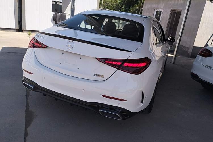 Used Mercedes-Benz C-Class 2024 Facelifted C-Class 260 L Night Edition Sports Version Rear Right 45 Deg