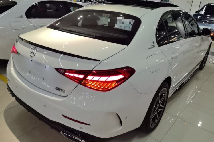 Used Mercedes-Benz C-Class 2024 Facelifted C-Class 260 L Night Edition Sports Version Rear Right 45 Deg