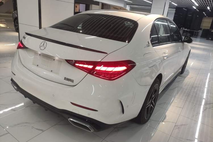 Used Mercedes-Benz C-Class 2024 Facelifted C-Class 260 L Night Edition Sports Version Rear Right 45 Deg