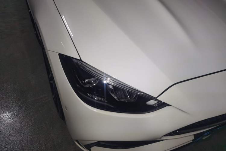 Used Mercedes-Benz C-Class 2024 C 260 L Brilliant Night Sports Edition Right Front Headlight