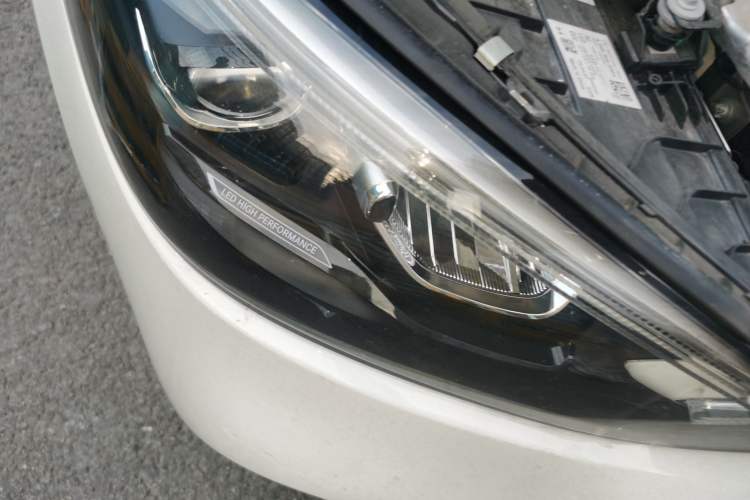 Used Mercedes-Benz C-Class 2024 Restyled C 200 L Sport Edition Right Front Headlight