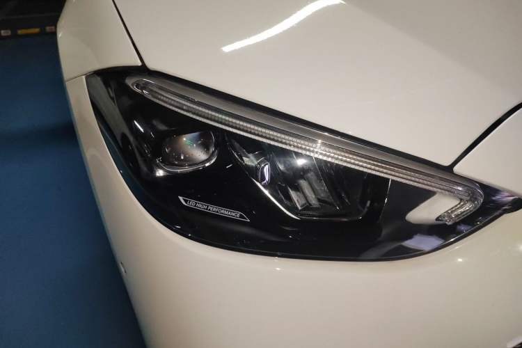 Used Mercedes-Benz C-Class 2024 Restyled C 260 L Sport Edition Right Front Headlight