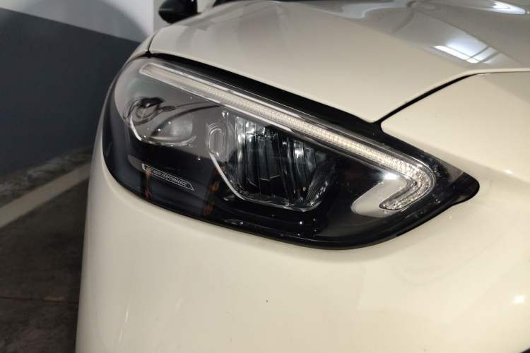 Used Mercedes-Benz C-Class 2024 Facelifted C-Class 260 L Night Edition Sports Version Right Front Headlight