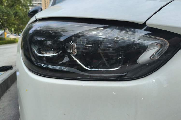 Used Mercedes-Benz C-Class 2024 Second Facelift C 260 L Starry Night Sport Edition Right Front Headlight