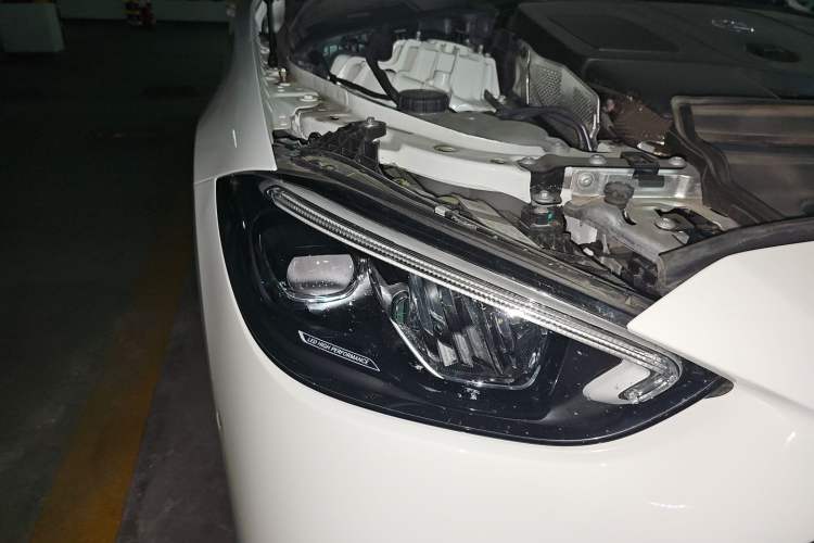 Used Mercedes-Benz C-Class 2024 Restyled C 260 L Sport Edition Right Front Headlight
