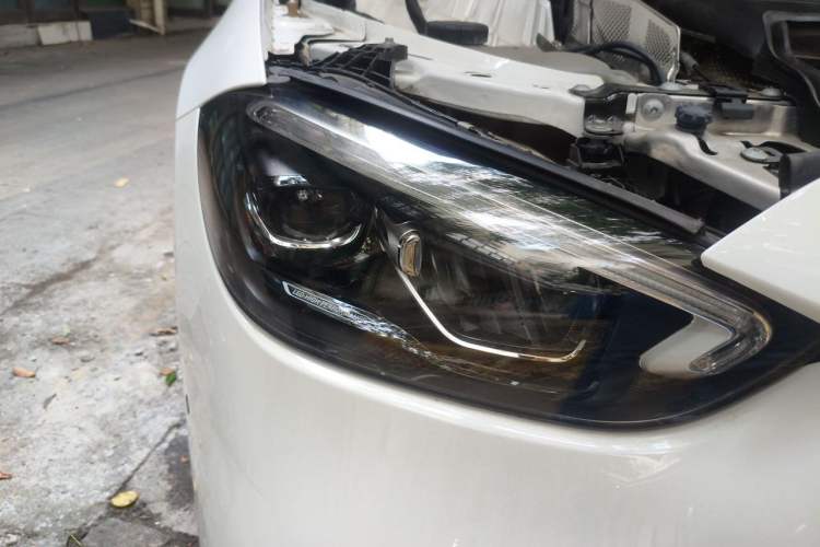 Used Mercedes-Benz C-Class 2024 Second Facelift C 260 L Sport Edition Right Front Headlight