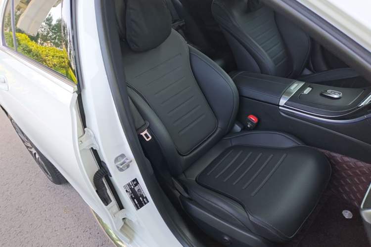 Used Mercedes-Benz C-Class 2024 Restyled C-Class 260 L Sport Edition Right Front Seat