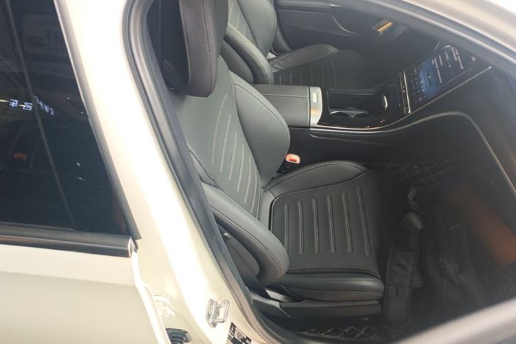 Used Mercedes-Benz C-Class 2024 C 200 L Sport Edition Right Front Seat