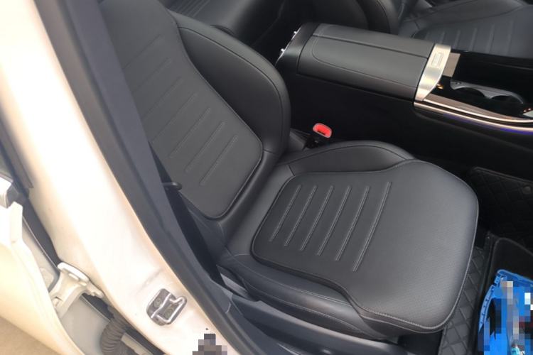 Used Mercedes-Benz C-Class 2024 Second Facelift C 260 L Sport Edition Right Front Seat