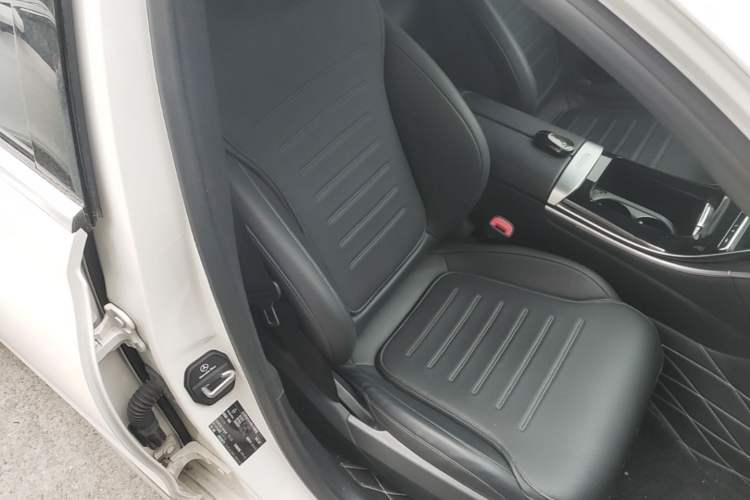 Used Mercedes-Benz C-Class 2024 Restyled C 260 L Sport Edition Right Front Seat