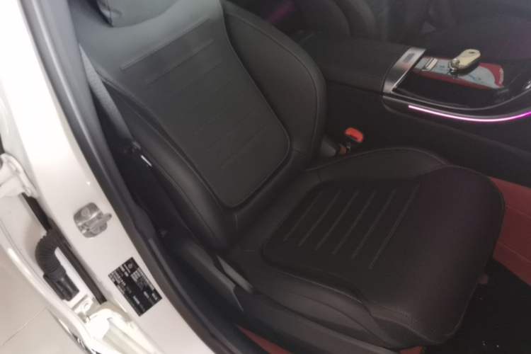 Used Mercedes-Benz C-Class 2024 Second Facelift C 260 L Sport Edition Right Front Seat