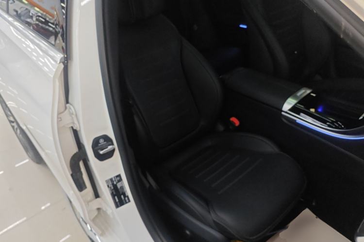 Used Mercedes-Benz C-Class 2024 Restyled C-Class 260 L Sport Edition Right Front Seat