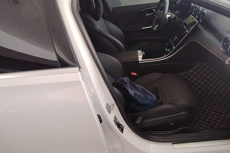 Used Mercedes-Benz C-Class 2024 Restyled C 200 L Sport Edition Right Front Seat