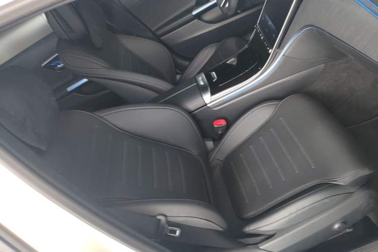 Used Mercedes-Benz C-Class 2024 Facelift C 260 L Night Edition Sport Version Right Front Seat