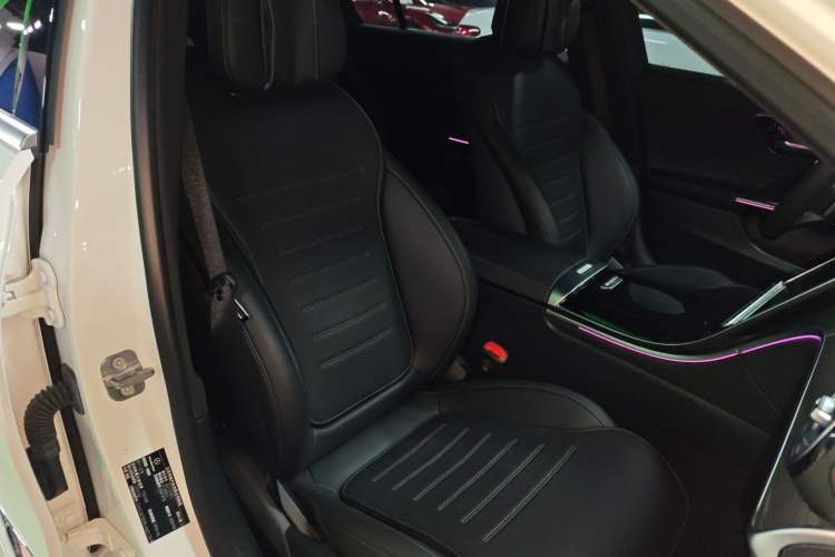 Used Mercedes-Benz C-Class 2024 Restyled C-Class 260 L Sport Edition Right Front Seat