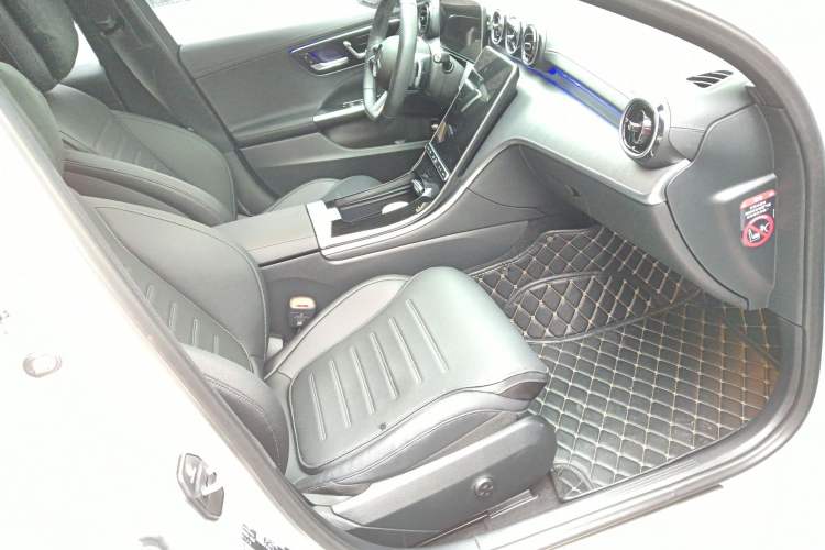 Used Mercedes-Benz C-Class 2024 C 200 L Sport Edition Right Front Seat