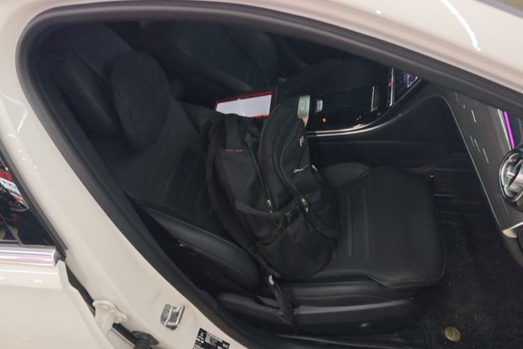 Used Mercedes-Benz C-Class 2024 Restyled C 260 L Sport Edition Right Front Seat