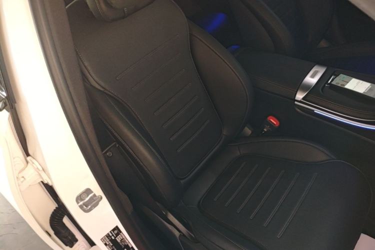 Used Mercedes-Benz C-Class 2024 Facelifted C-Class 260 L Night Edition Sports Version Right Front Seat