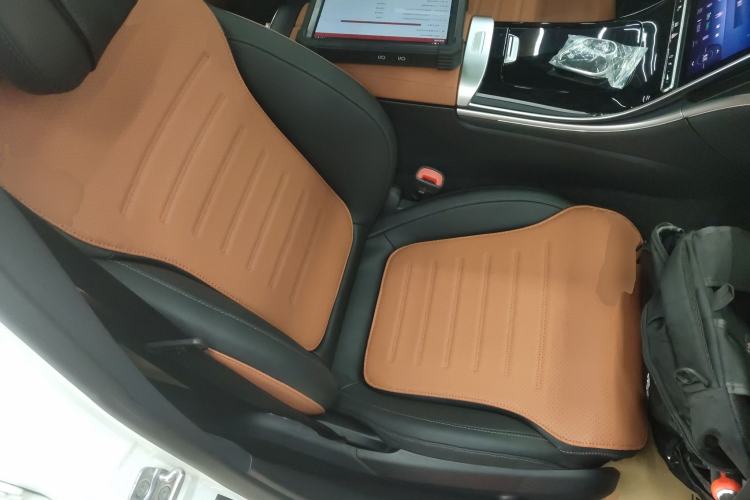 Used Mercedes-Benz C-Class 2024 Restyled C-Class 260 L Sport Edition Right Front Seat