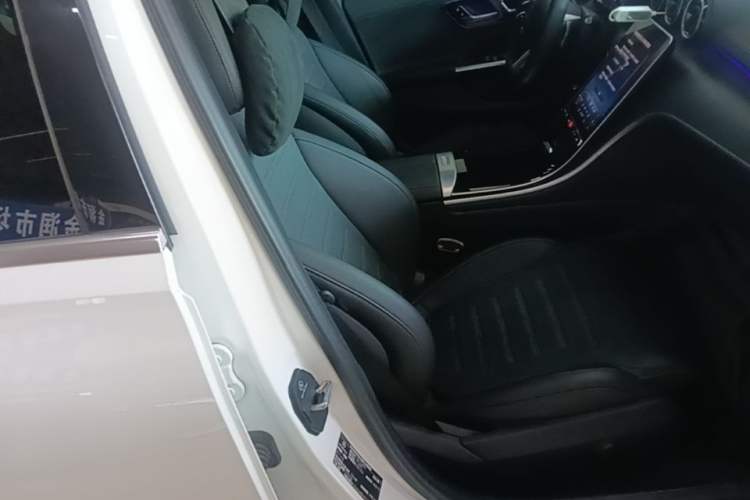 Used Mercedes-Benz C-Class 2024 C 200 L Sport Edition Right Front Seat