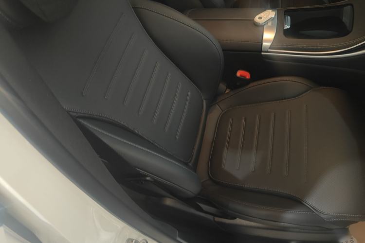 Used Mercedes-Benz C-Class 2024 Restyled C 260 L Sport Edition Right Front Seat