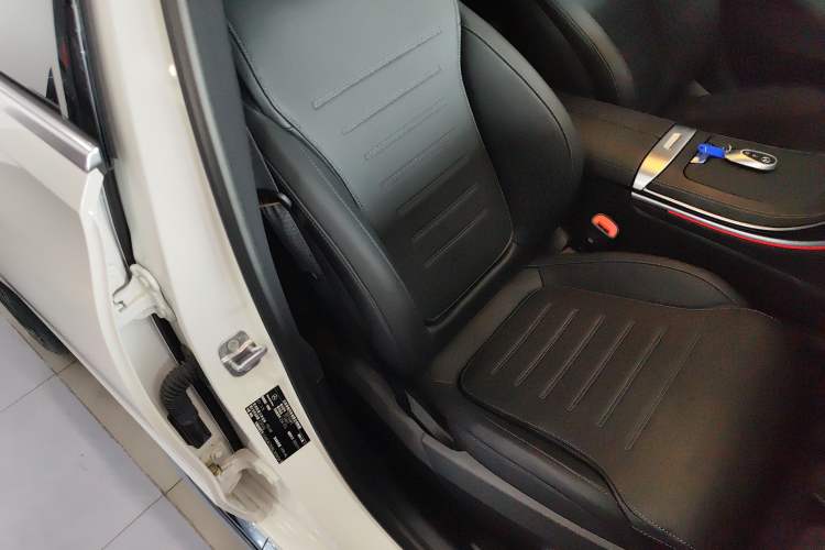 Used Mercedes-Benz C-Class 2024 Restyled C 260 L Sport Edition Right Front Seat